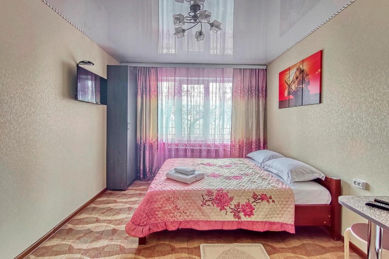 Апартаменты В Микрорайоне Орбита-2, 4 Almaty Bagian luar foto