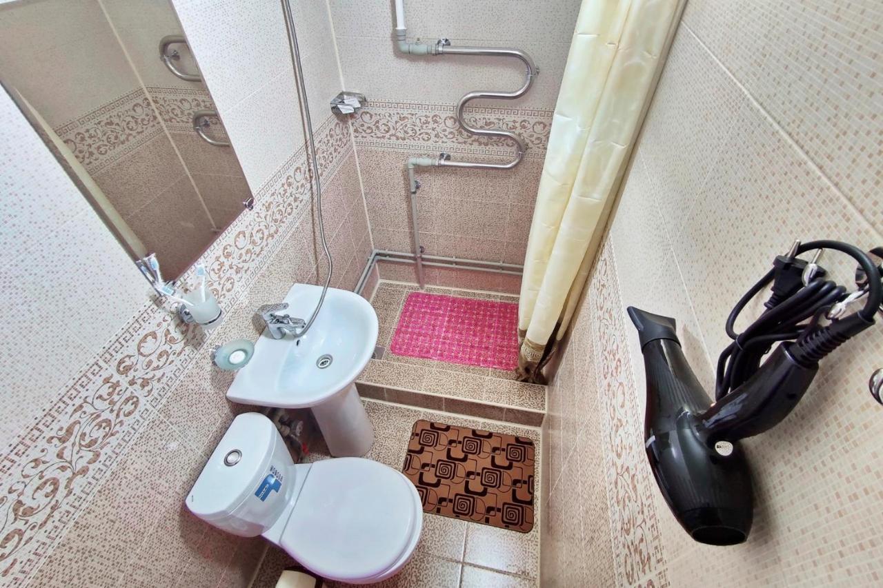 Апартаменты В Микрорайоне Орбита-2, 4 Almaty Bagian luar foto