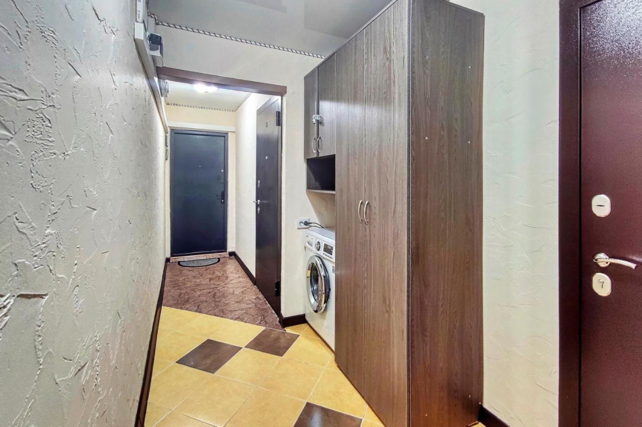 Апартаменты В Микрорайоне Орбита-2, 4 Almaty Bagian luar foto